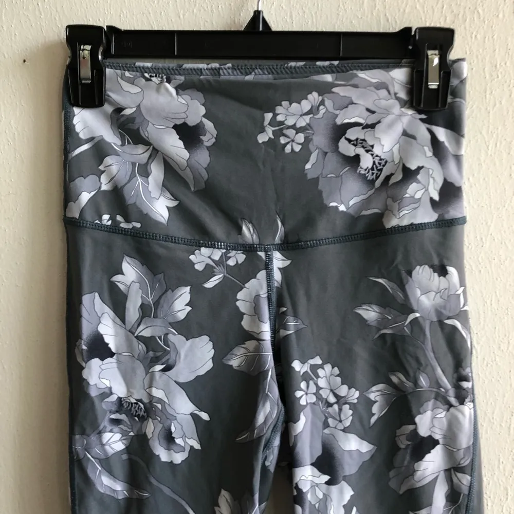 Mono B Leggings - Image 2