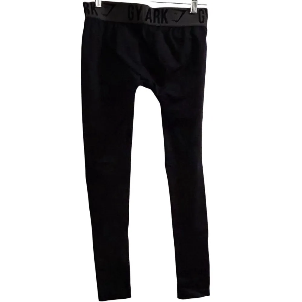 Gymshark Women's Black Leggings Size M Full-Length Activewear- see measurements - Image 2