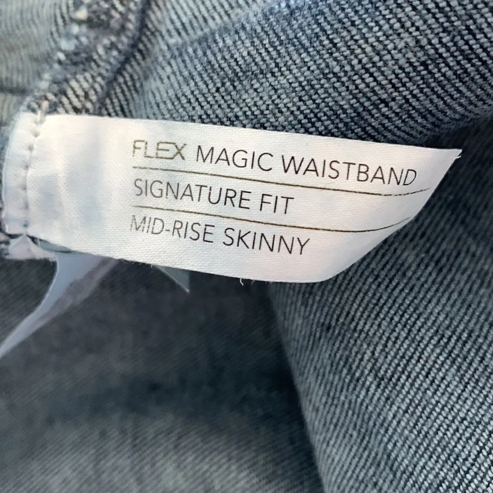 Lane Bryant Flex Magic Waistband Mid-Rise Skinny - Image 4