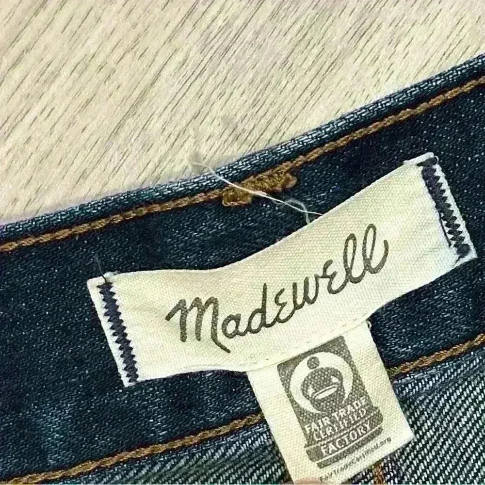 Madewell The Dad Jean Shorts Cutoff Dark Wash Denim High Rise Button Fly Size 27 - Image 4