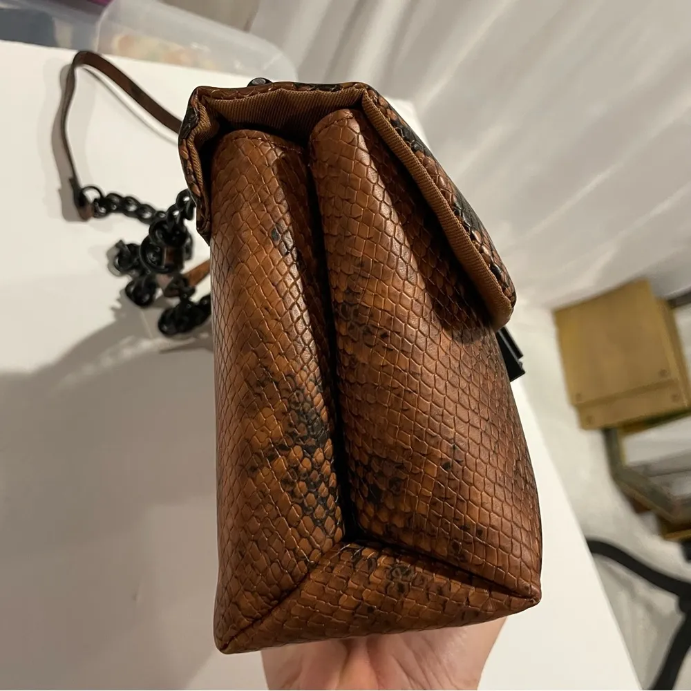 NWT black brown vegan snake print nicole miller mini dr bag crossbody chain - Image 11