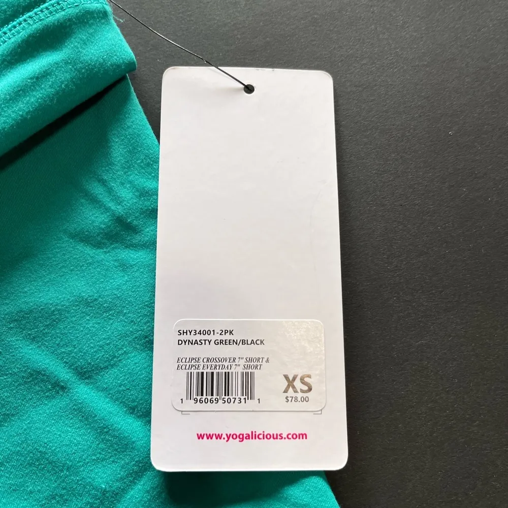 YOGALICIOUS Eclipse Crossover 7” Biker Shorts Dynasty Green Women’s Sz XS NWT - Image 3