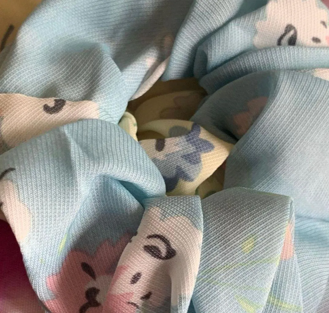 Scrunchies Bundle Multiple - Image 4