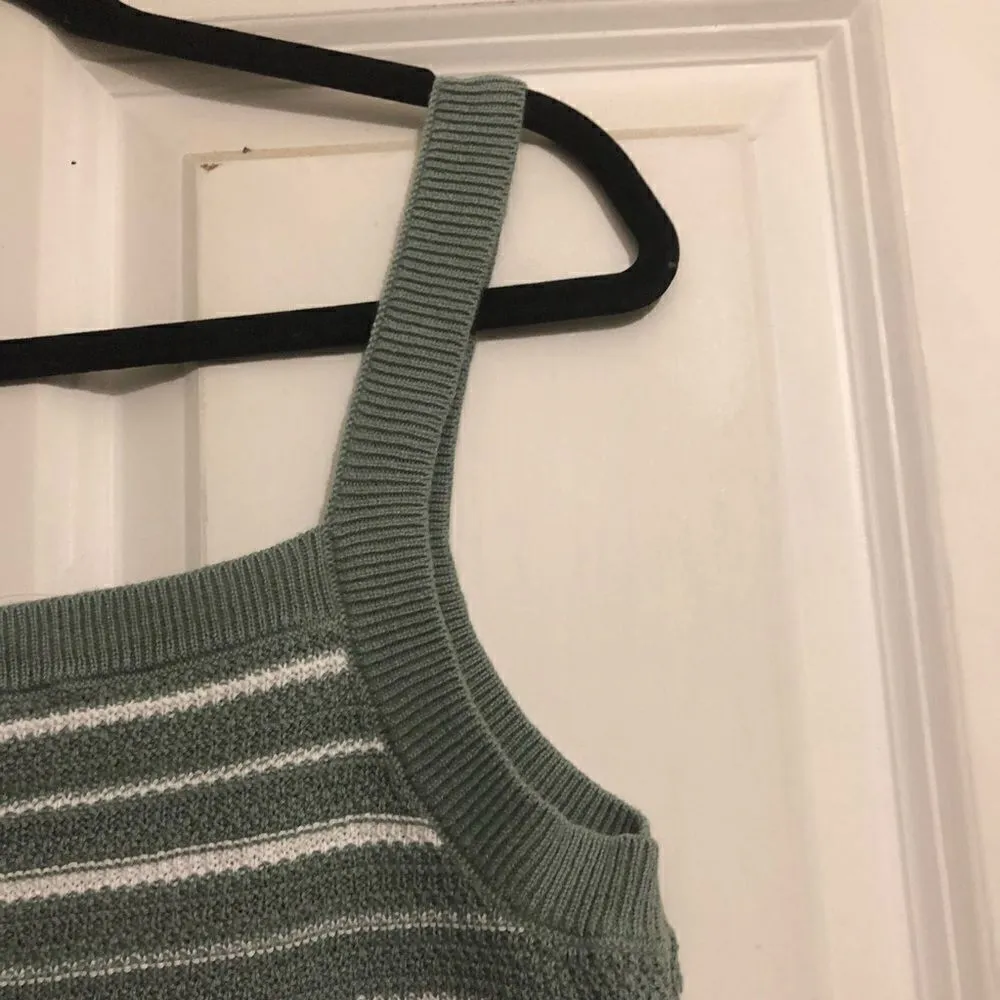 Medium Olive Green Gap Knit Top - Image 3