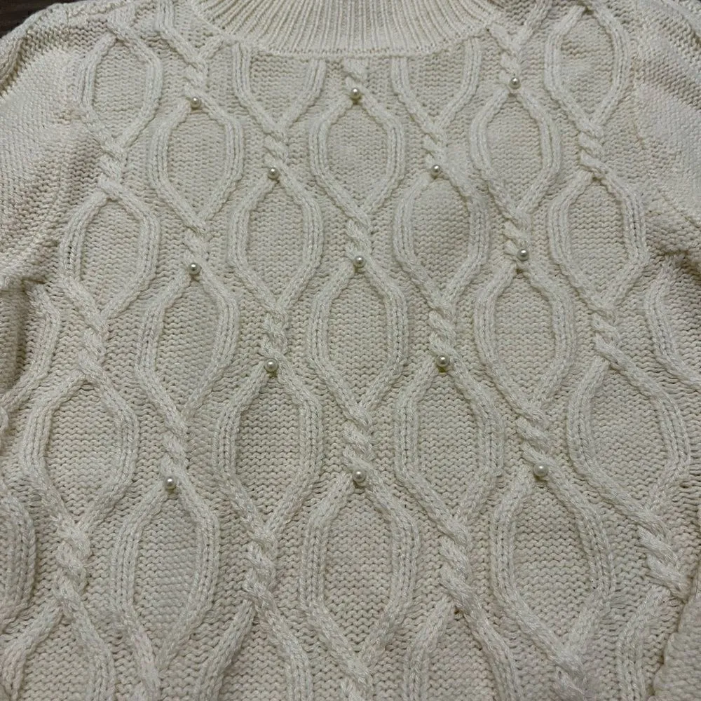 And now this cable knit mock neck long sleeve sweater size small pearl detail White - Image 3