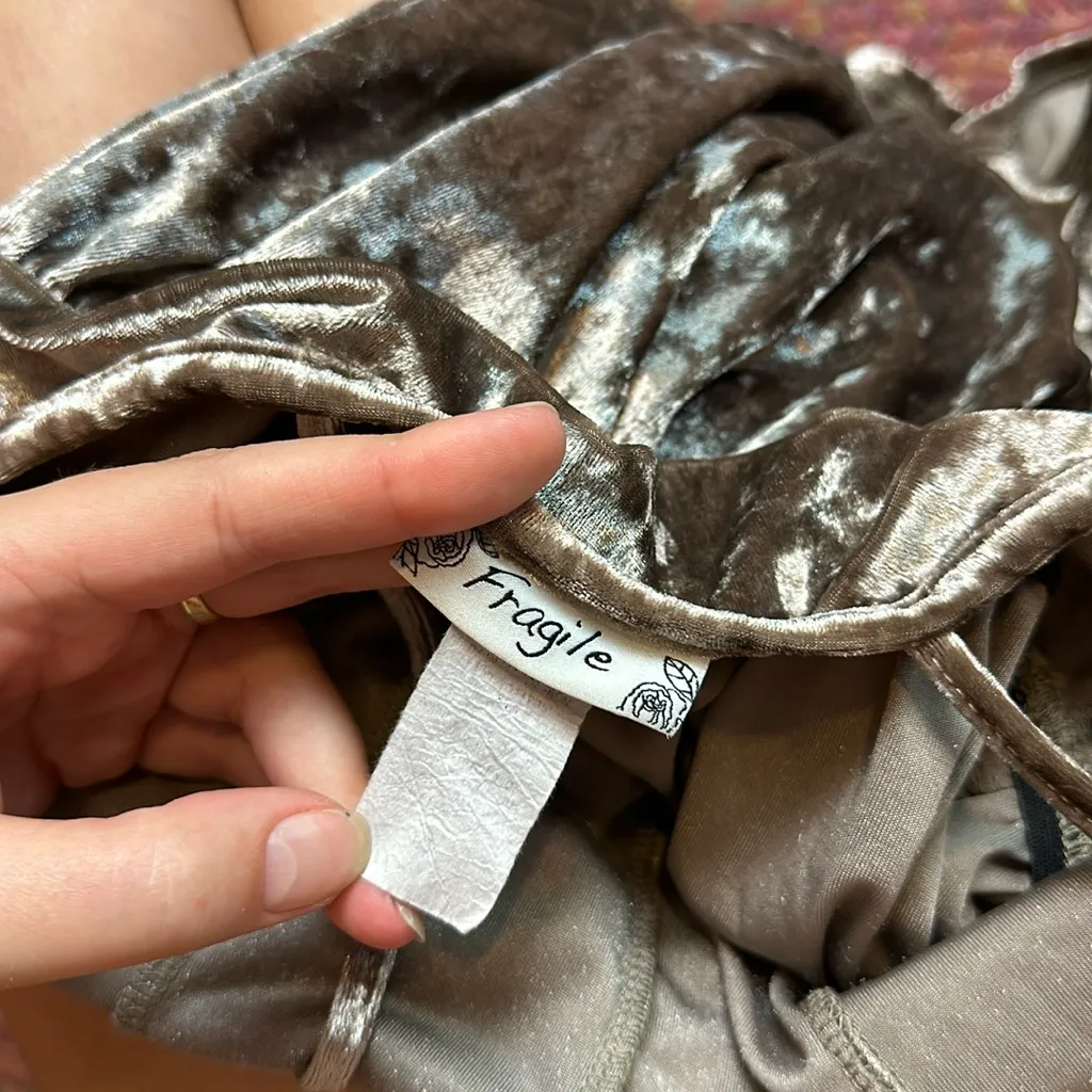 CRUSHED TAUPE BROWN VELVET CAMI ROMPER ONE PIECE - Image 2