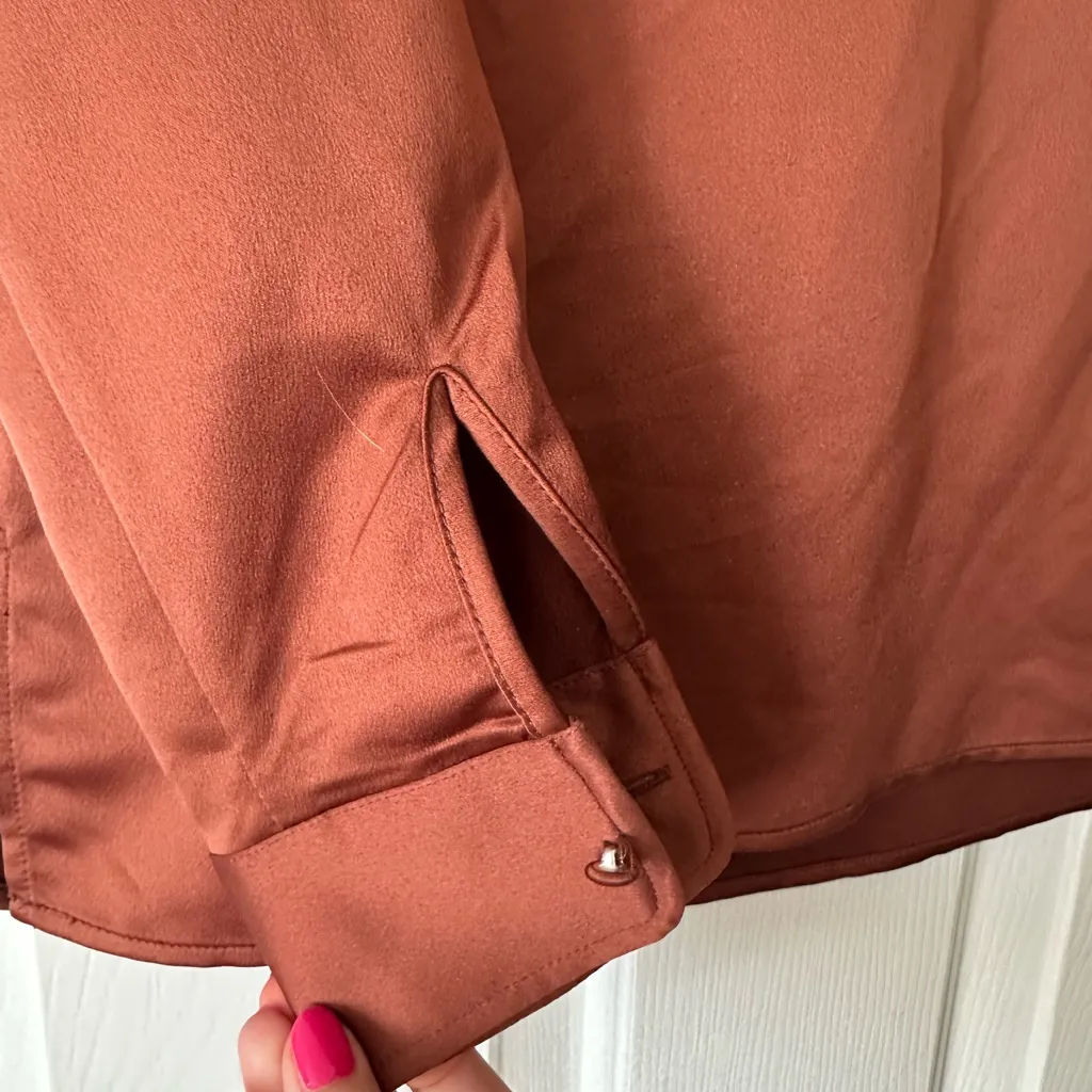 New Brown Lysse silky blouse. Long sleeves and high neck. Size XS - Image 5