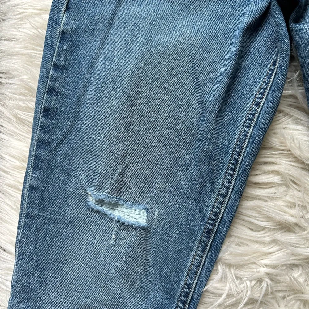 Banana Republic distressed straight ankle jeans - Image 9