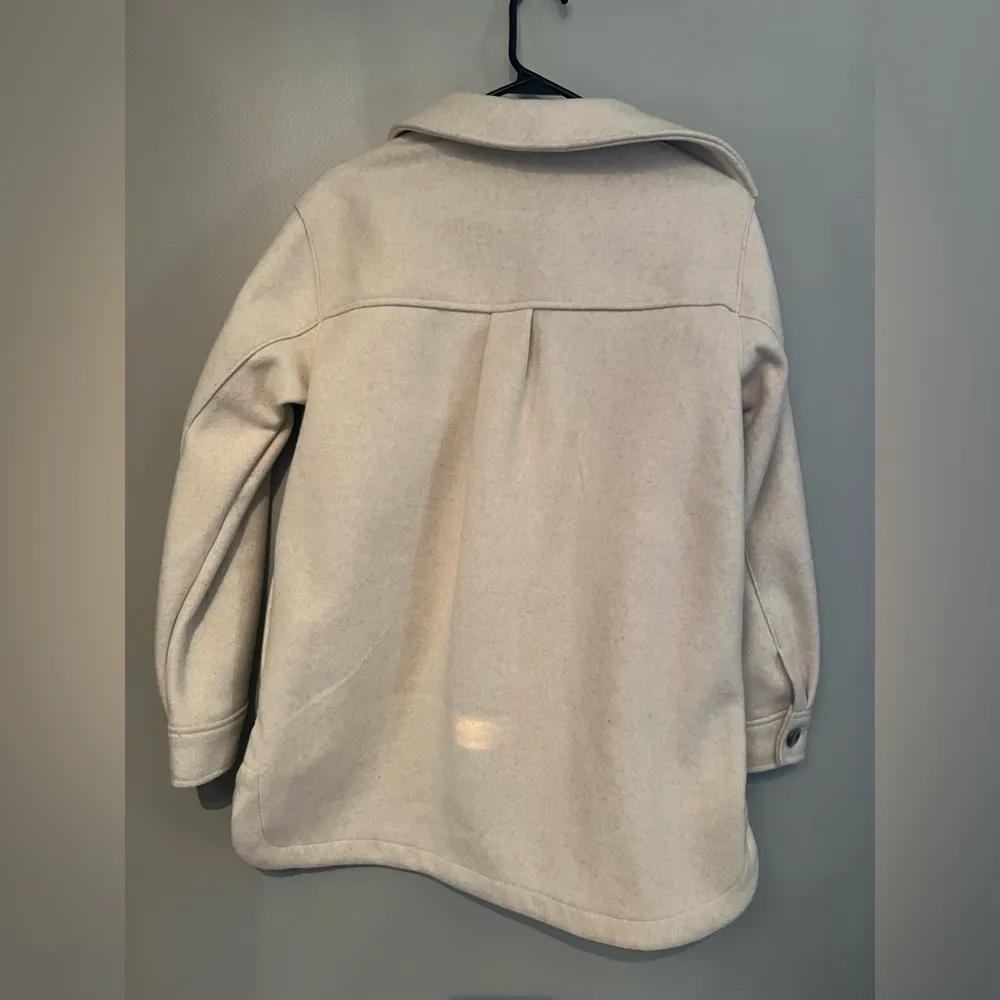 Old Navy Oversized Shacket - Image 7