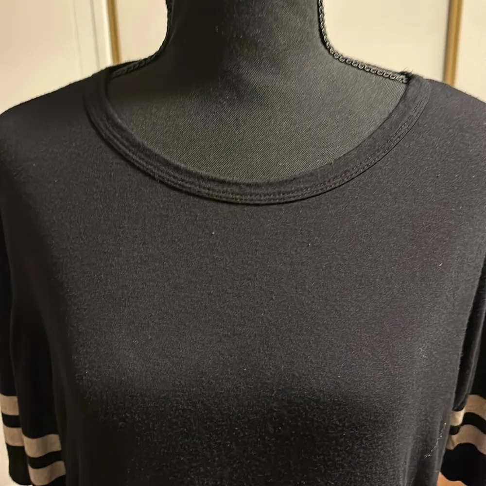 Woman’s Black  Top - Image 2