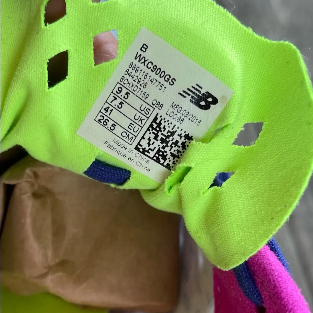 Women’s new balance cross country shoes - Image 10