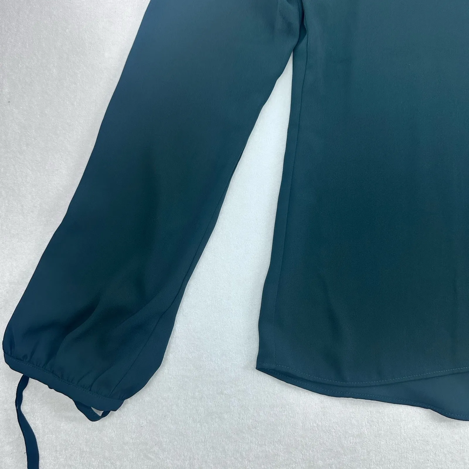 Sunday Best Aritzia Soft Button Down Shirt Green Size Small - Image 3