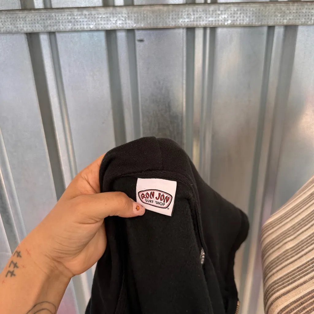 Rare Ron Jon Surf Pineapple Skull Hoodie Size Small/ Medium Women’s - Image 4