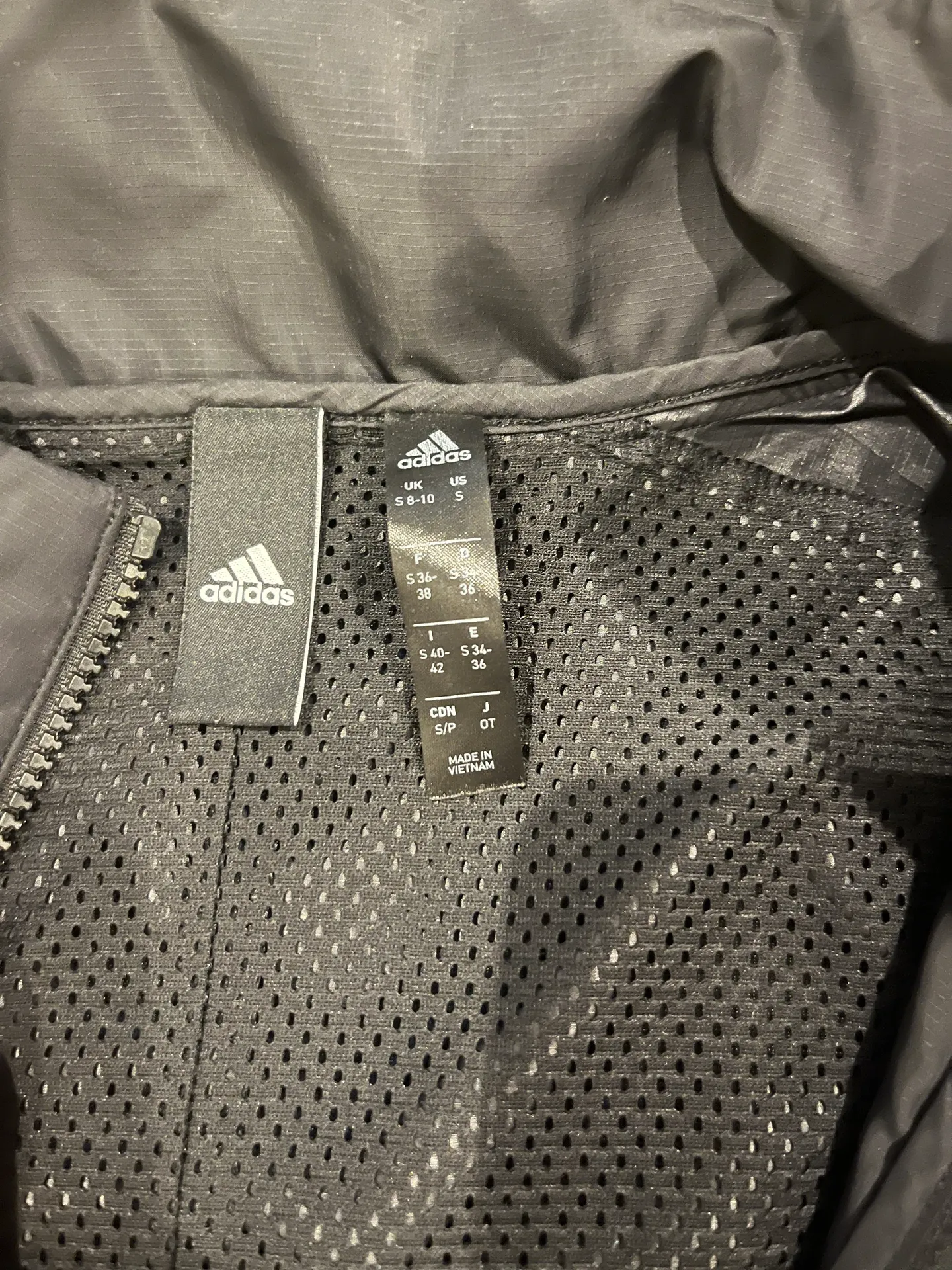 Womens Essentials 3-Stripe Windbreaker - Image 2