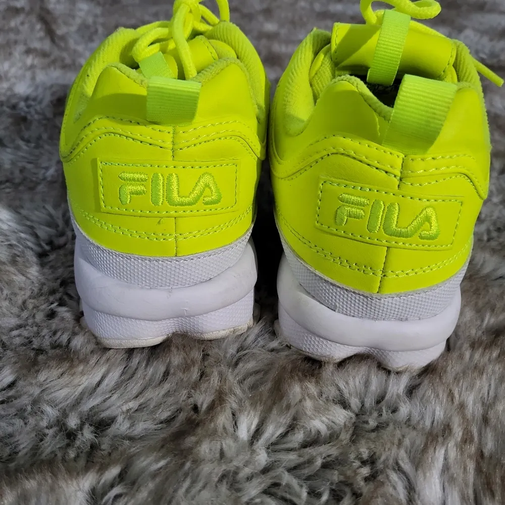 Fila Disruptor 2 Applique Neon Velcro Strap Sneakers Women's Size 6.5 - Image 4