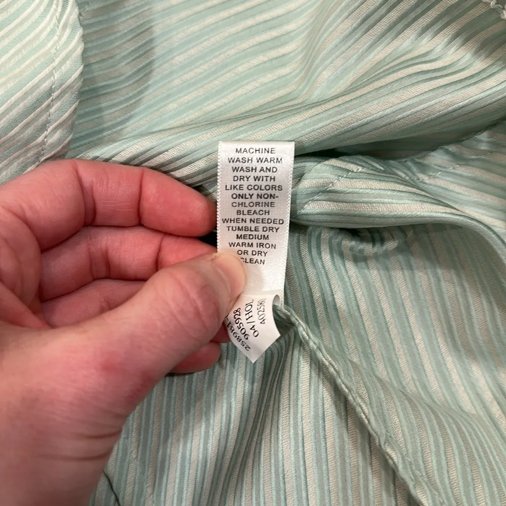 Banana Republic Seafoam Green Work Office Fitted Longsleeve Shirt Women Small - Image 7