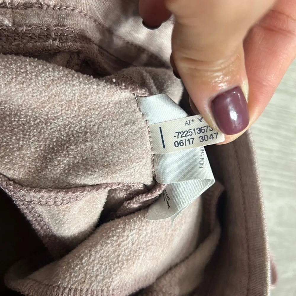 American eagle outfitters •tapered  lined jogger sweatpants - Image 11