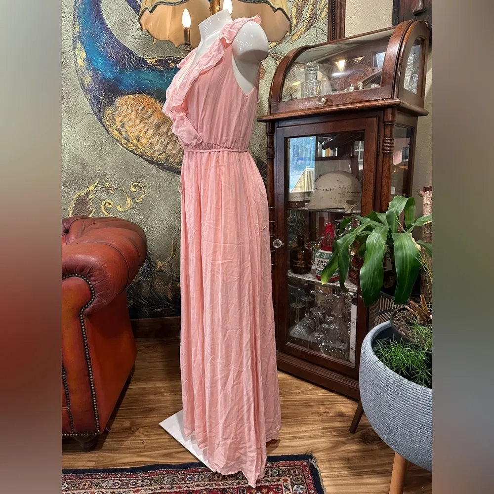 NWT PALE PINK Maxi Dress Faux Wrap top Ruffled W/Tassel Belt Flowy Skirt Size M - Image 3