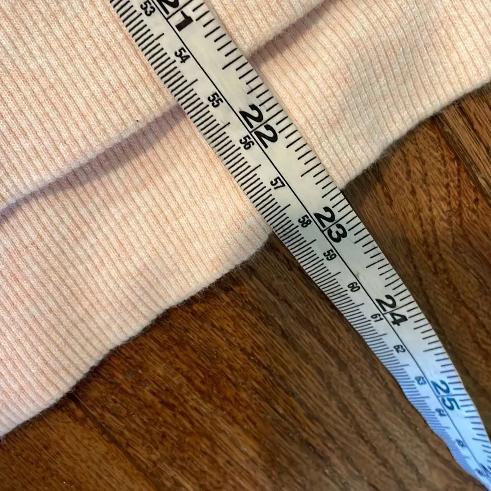 T by Talbots light pink quilted snap neck sweater small - Image 8