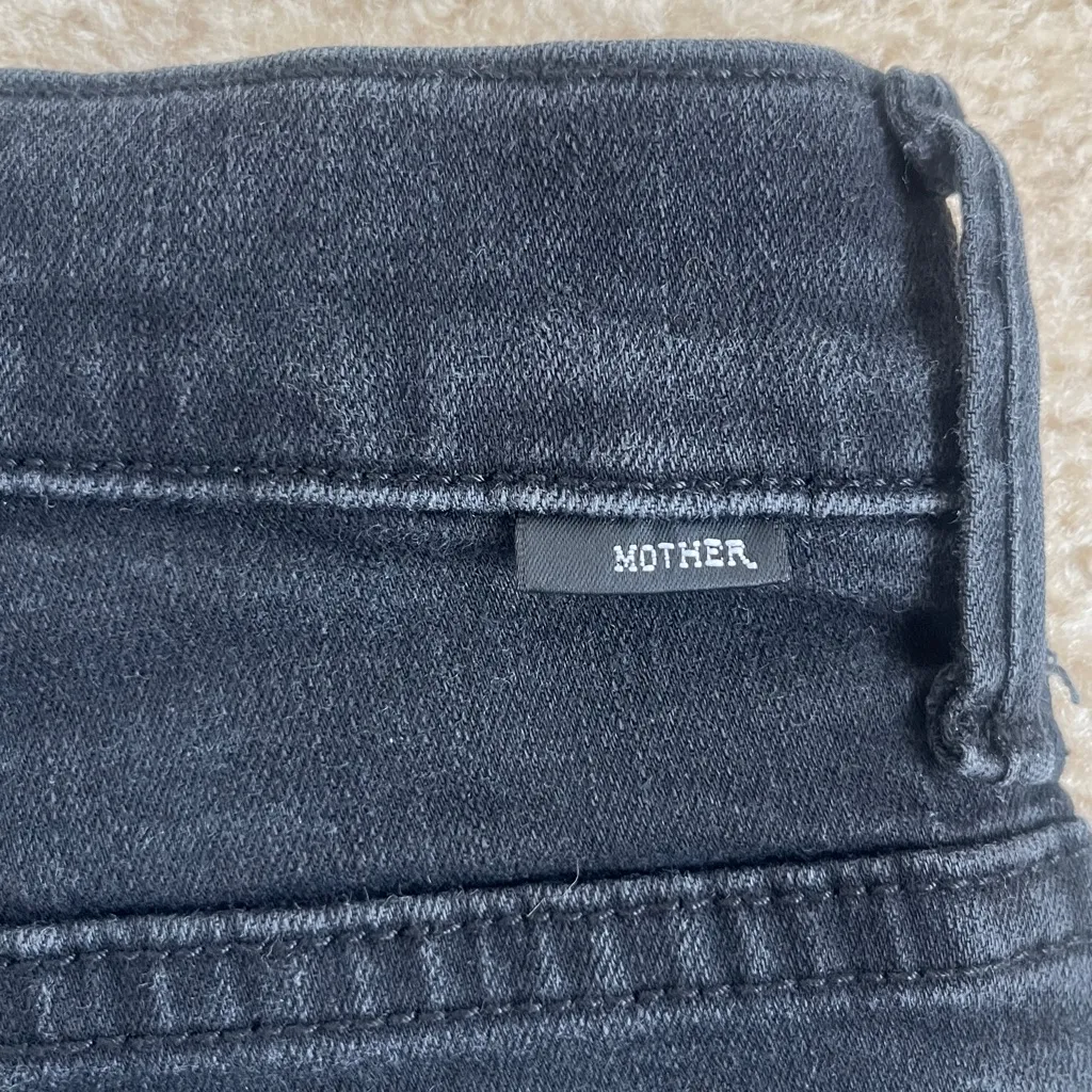 MOTHER The Insider Crop Step Fray Denim Jeans in Black Not Guilty Size 27 - Image 8