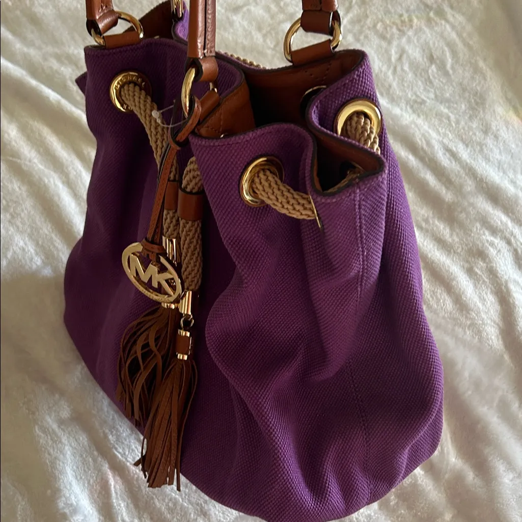 EUC Michael Kors Handbag Marina Canvas Rope Tassels Lrg Bucket Drawstring Purple - Image 8