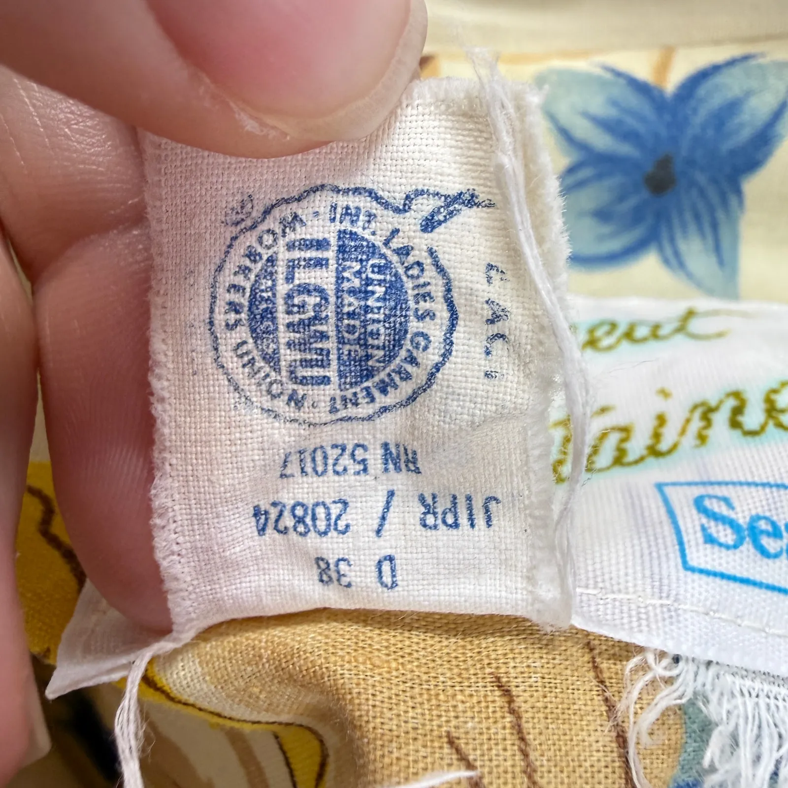 Vintage The Great Entertainers Sears Dress 70s Floral Belt Beige Size S Button Yellow - Image 7