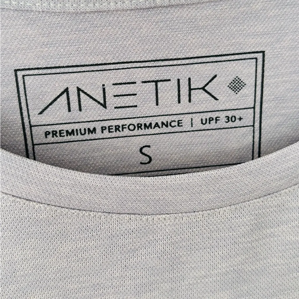 Anetik women's breeze tech long sleeve shirt size small SPF 60 Gray - Image 5