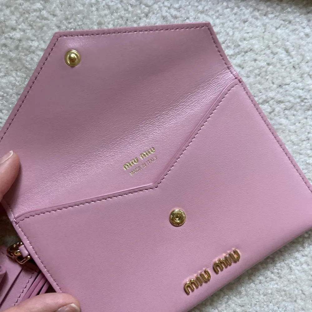 Miu min pink wristlet set - Image 12