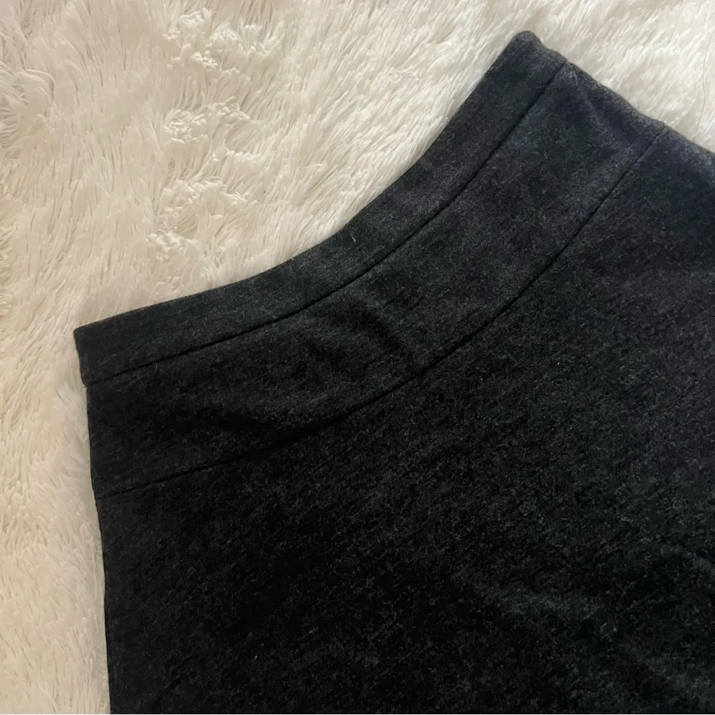 Loft Petite Fuzzy Flirty Swing Mini Skirt 2P Pre-Owned - Image 3