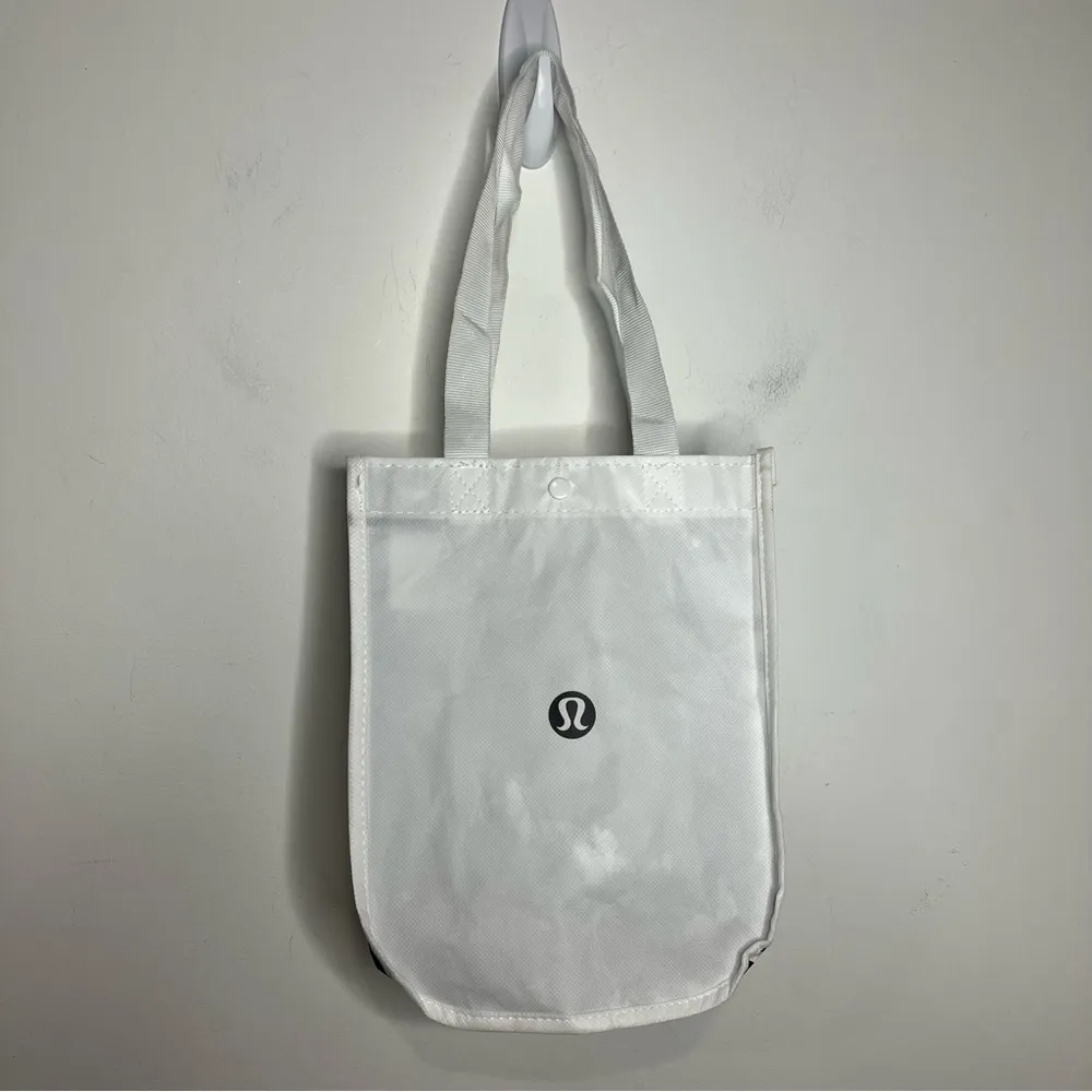 Lululemon‎ reusable bag small black & white - Image 5