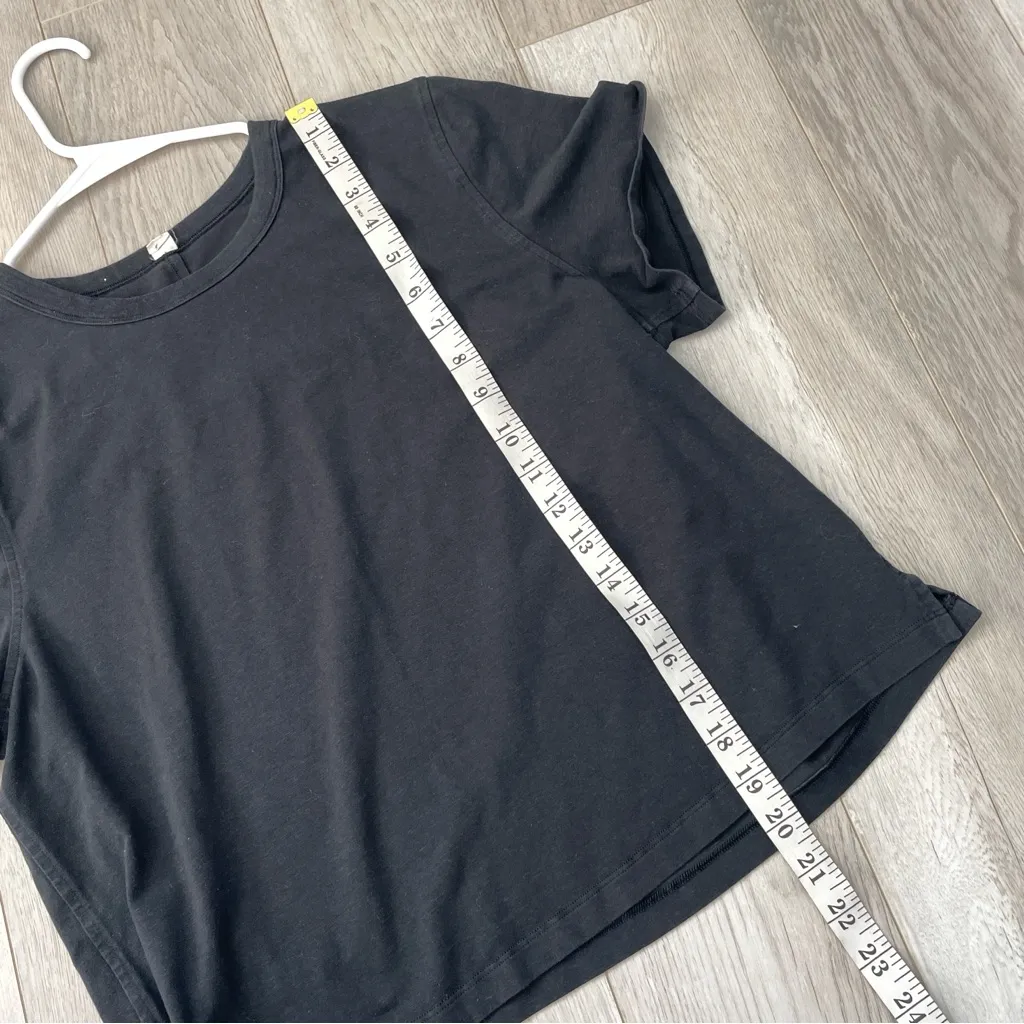 Lululemon Crop Tshirt classic fit cotton blend womens Black (size 10) athleisure - Image 5