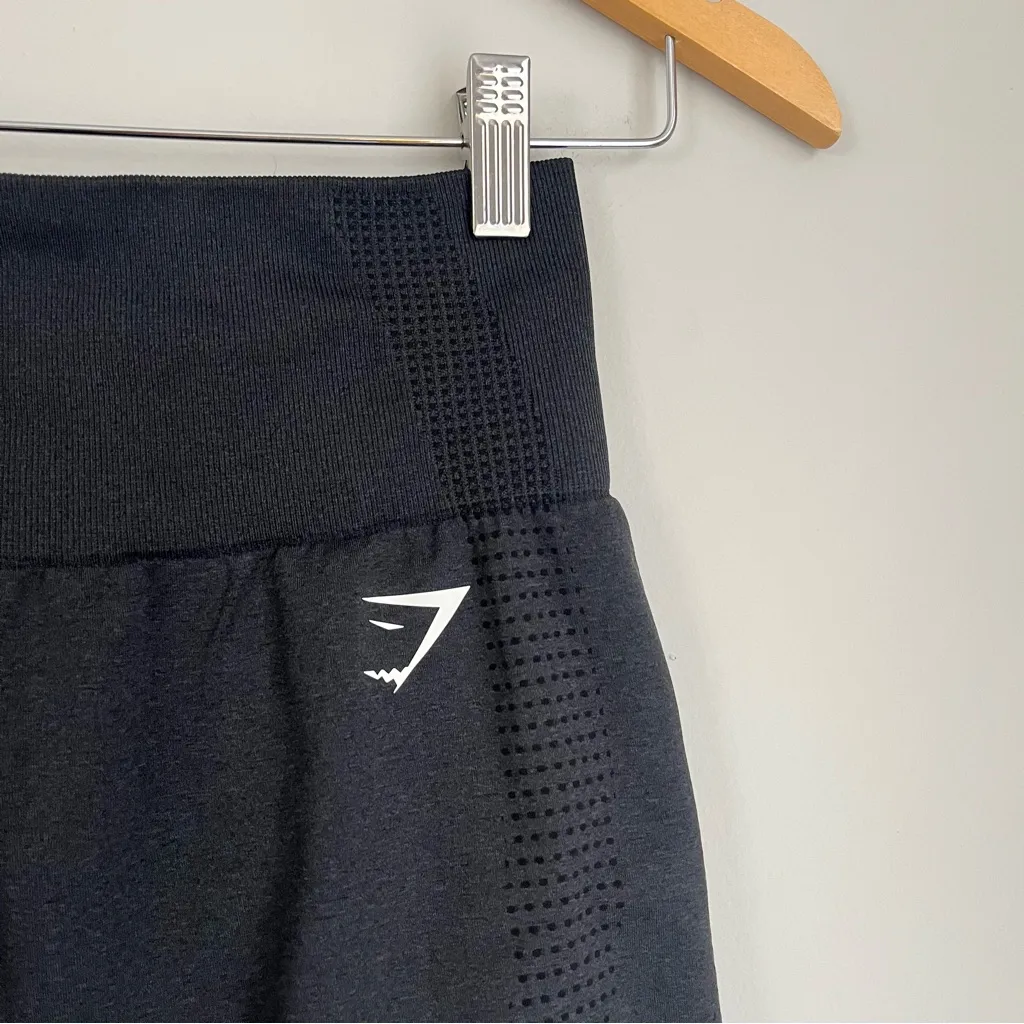 Gymshark  Vital Shorts Compression Fit Womens Size Medium - Image 4