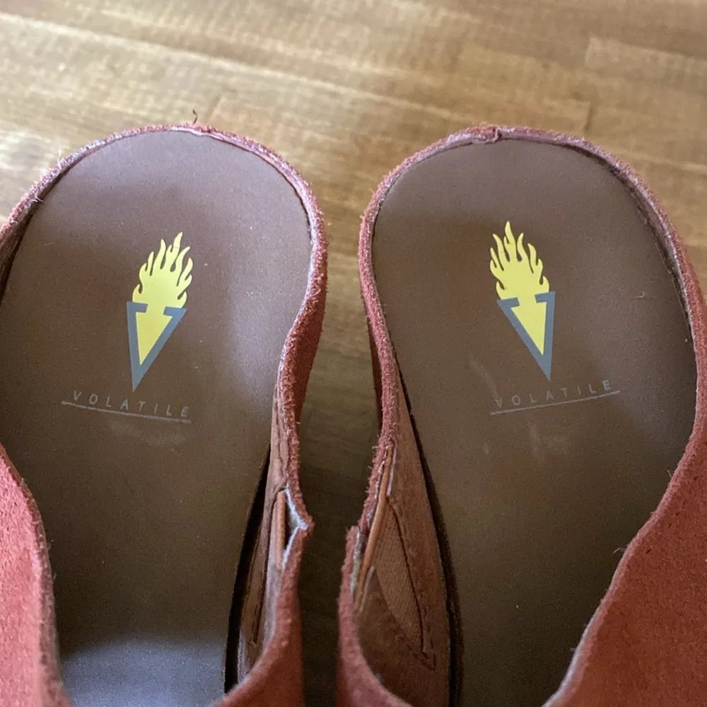 V volatile platform slides sz8 Size 8 - Image 3