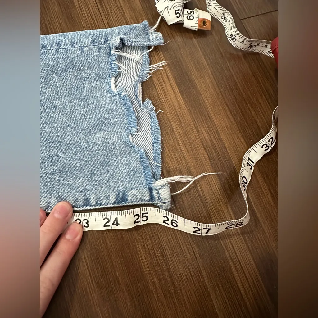 MOTHER The Insider Crop Step Chew Denim Jeans Drinking By The Pool Blue Size 24 - Image 9