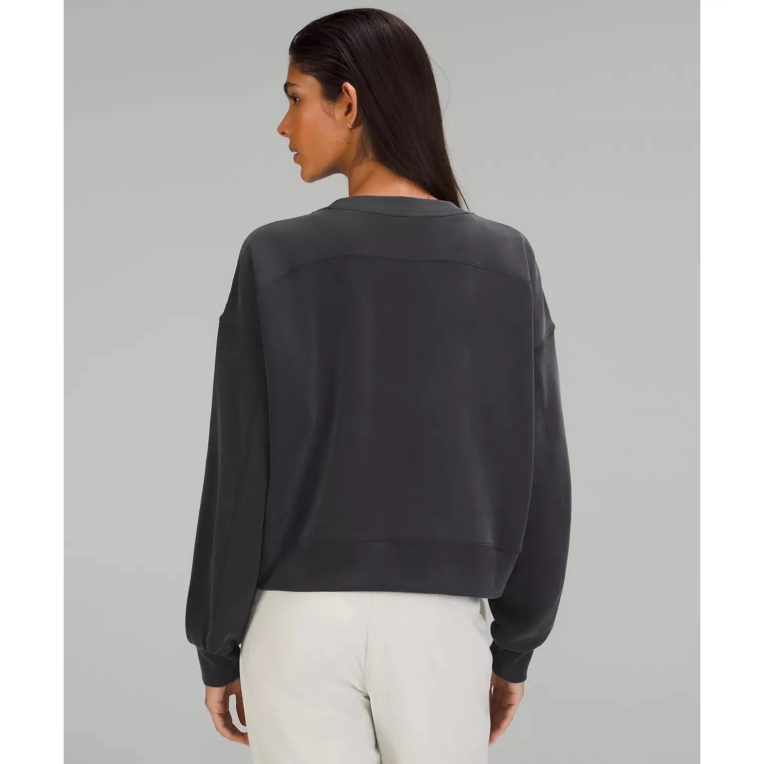 Lululemon Softstreme Perfectly Oversized Cropped Crew Black - Image 2