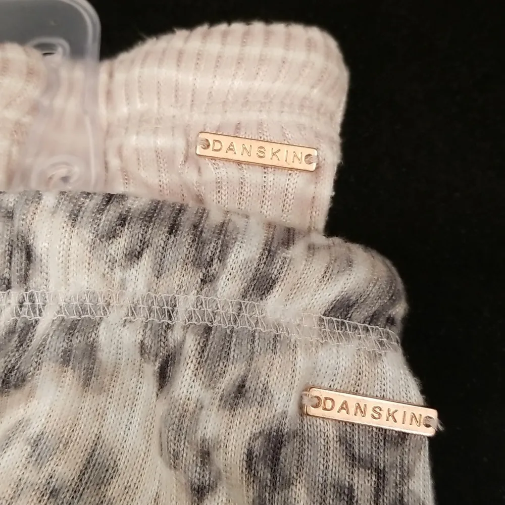 💕DANSKIN💕 PJ Prints & Solid Ribbed PJ Shorts 2Pk Pink & Gray Pattern XL NWT - Image 7