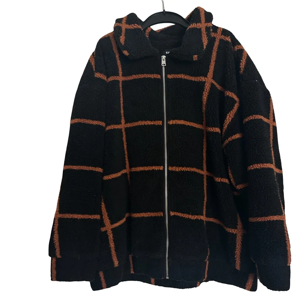 Express Ultra Soft Black/Chestnut Plaid Sherpa Teddy Full Zip Lined Jacket - Image 4