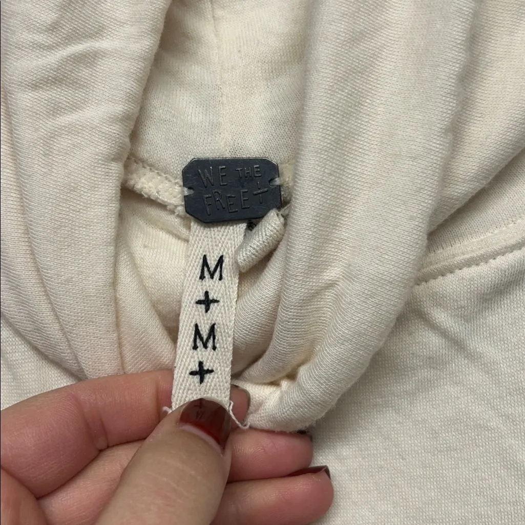 We The Free Off-White Oversized Turtleneck Size Medium - Image 3