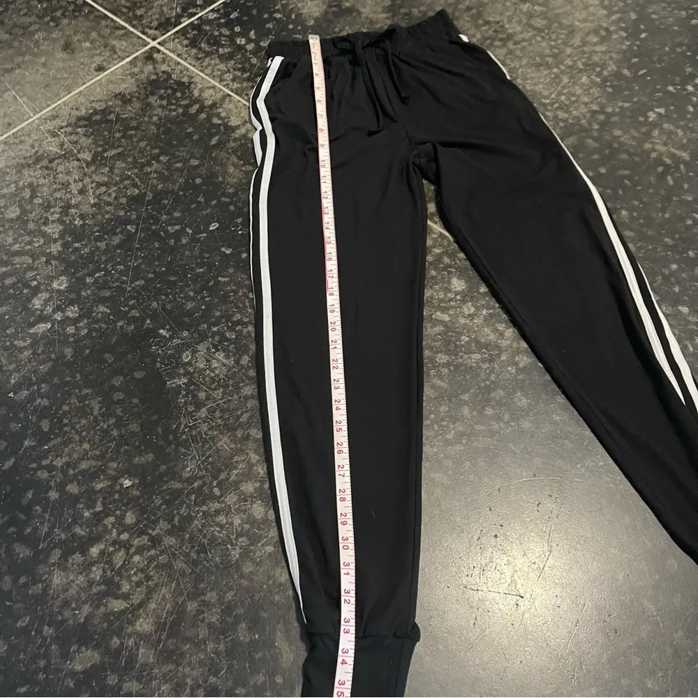 LA Winner joggers ~ Good Condition Black Size XS - Image 5