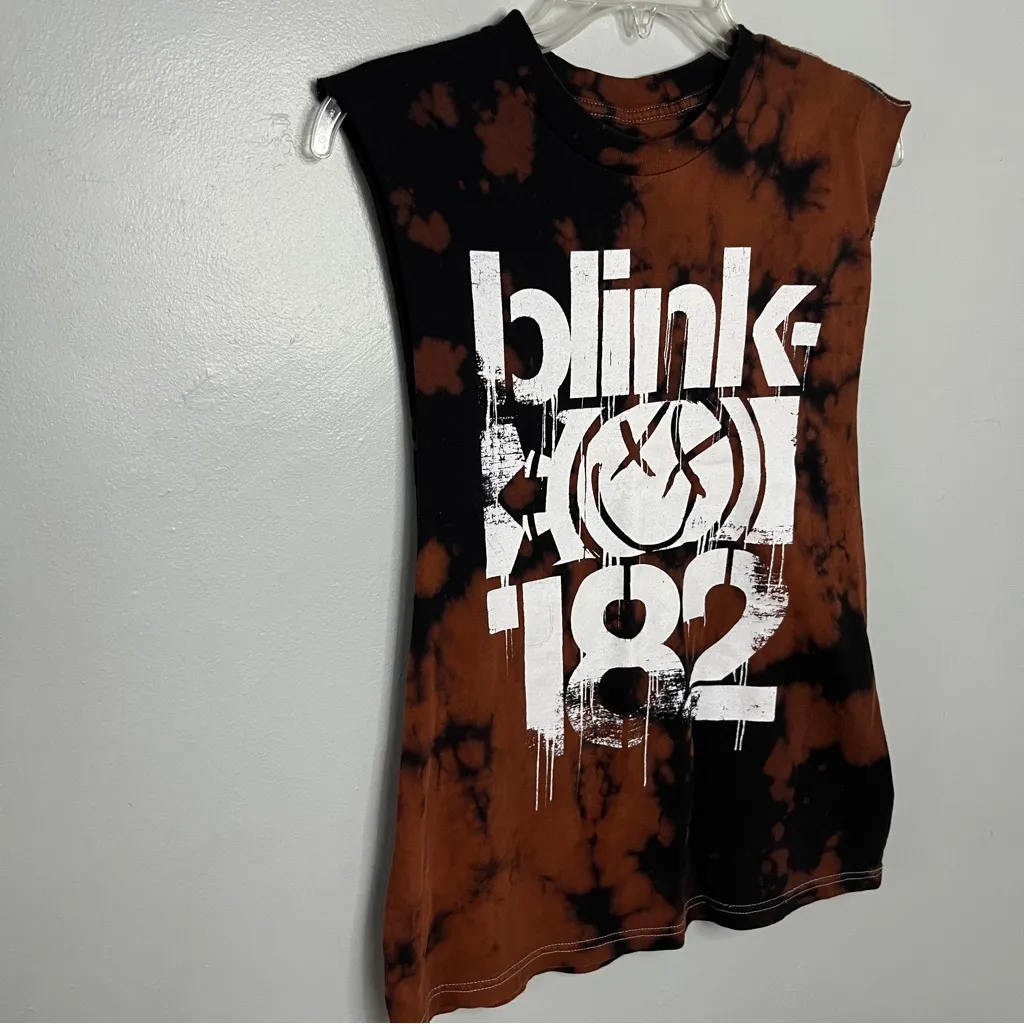 Women's Tie - Image 2