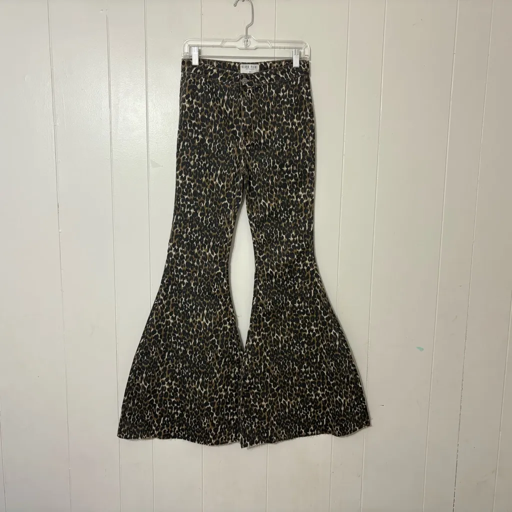 Blank Paige Leopard Print Bell Bottom Jeans Raw Hem Size M - Image 3