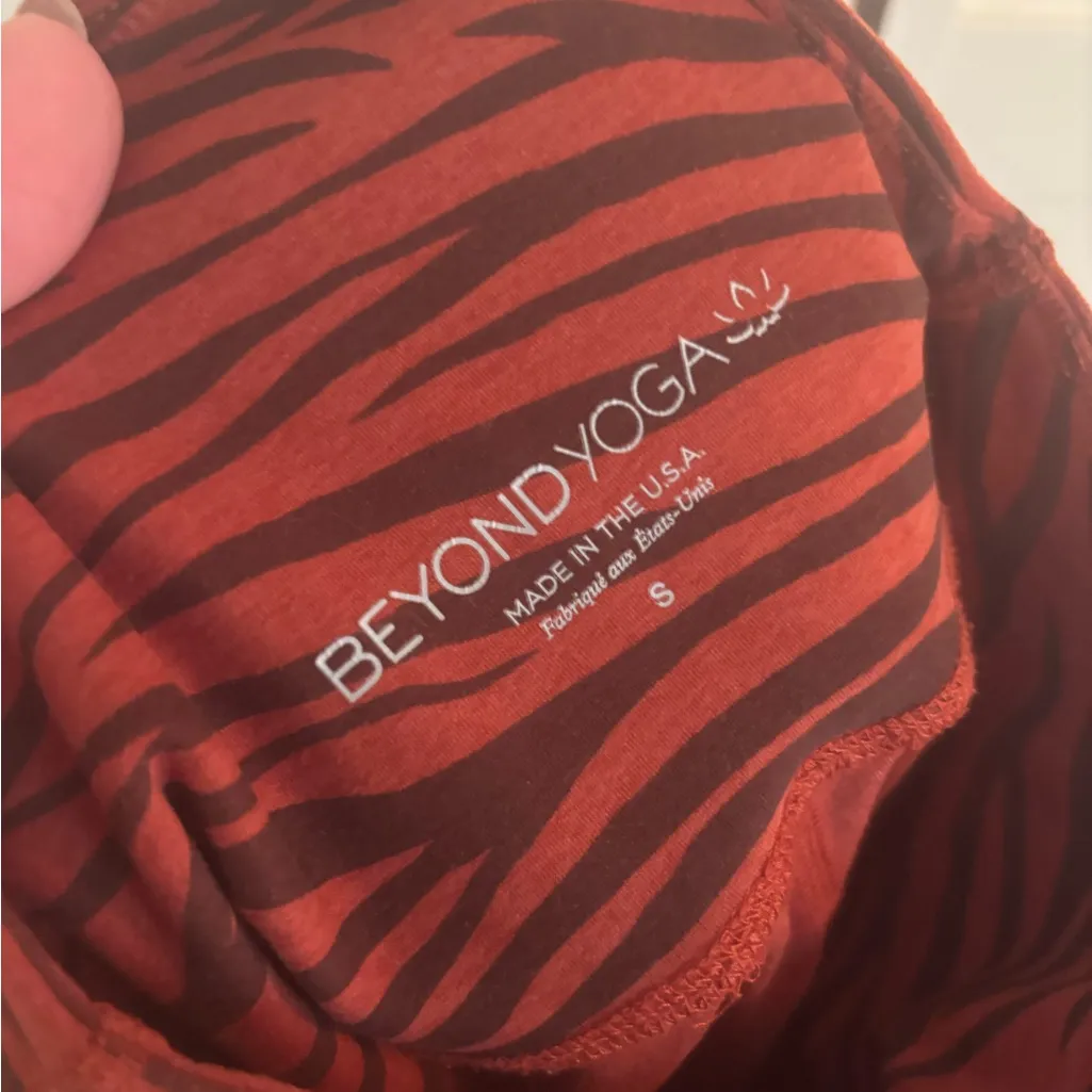 Beyond Yoga tiger jasper space dye leggings size small - Image 3