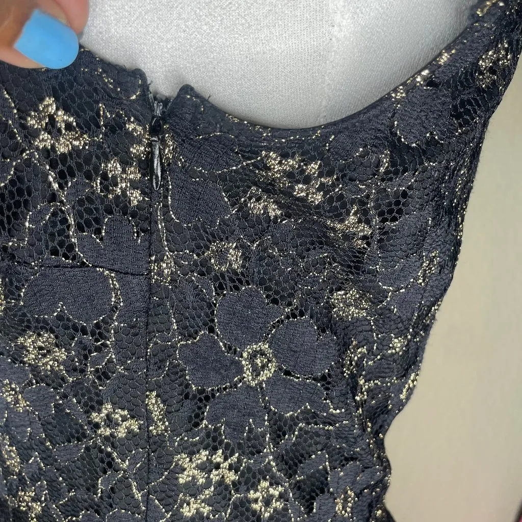 Metallic Black & Gold Lace Cap Sleeve Cocktail Dress Size 12 - Image 5