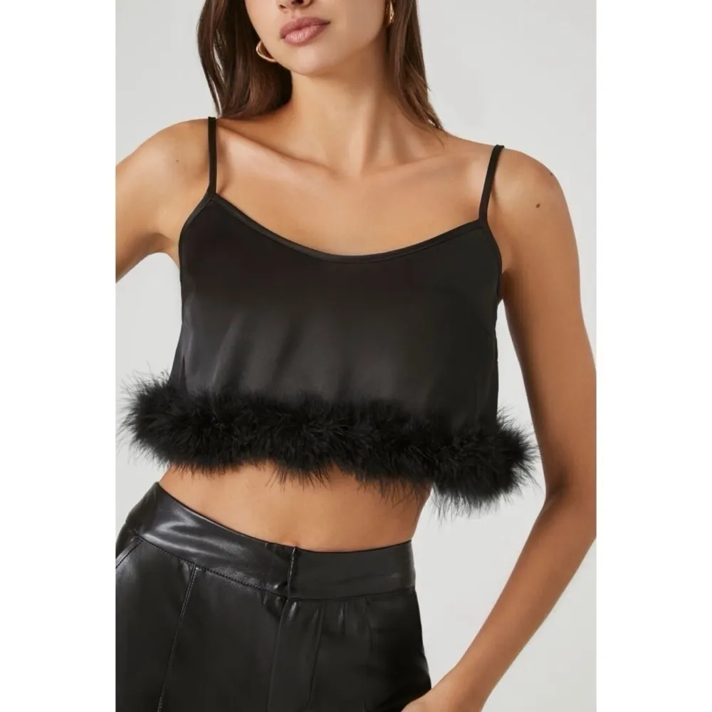 Forever 21 Black Feather Trim Cropped Satin V-Neck Cami Top Blouse Size XL NWT - Image 6