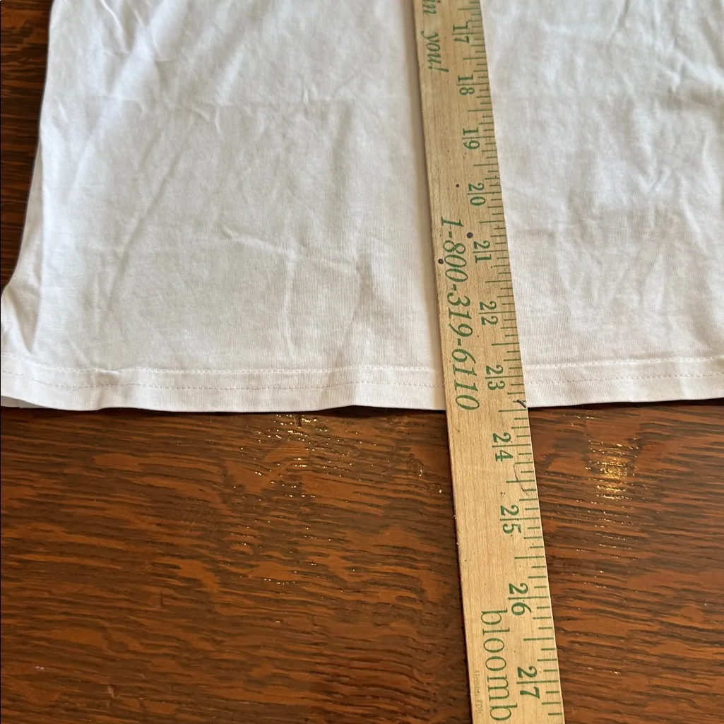 Pact women’s long sleeve front pocket Tee. White size extra large. - Image 6