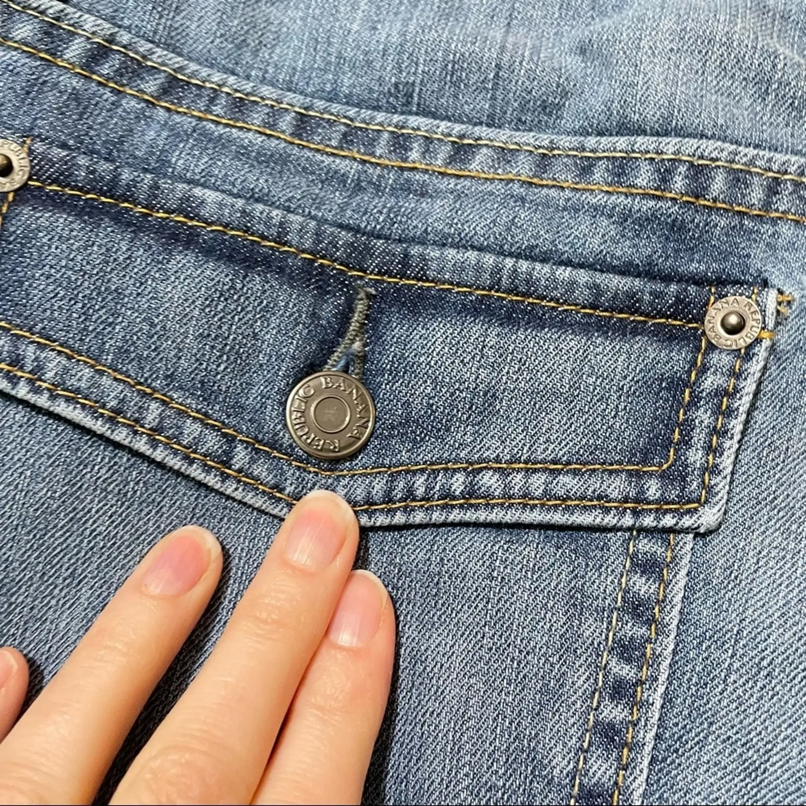 Banana Republic Blue Mid Rise Bootcut Jeans Womens 10 Flap Pocket Y2K Zip Fly - Image 5