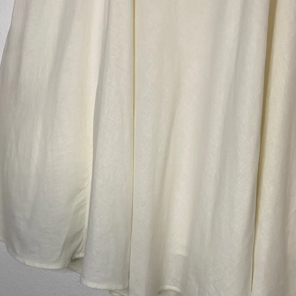 T Tahari Ivory A-Line Skirt with Buckle Detail - Image 4