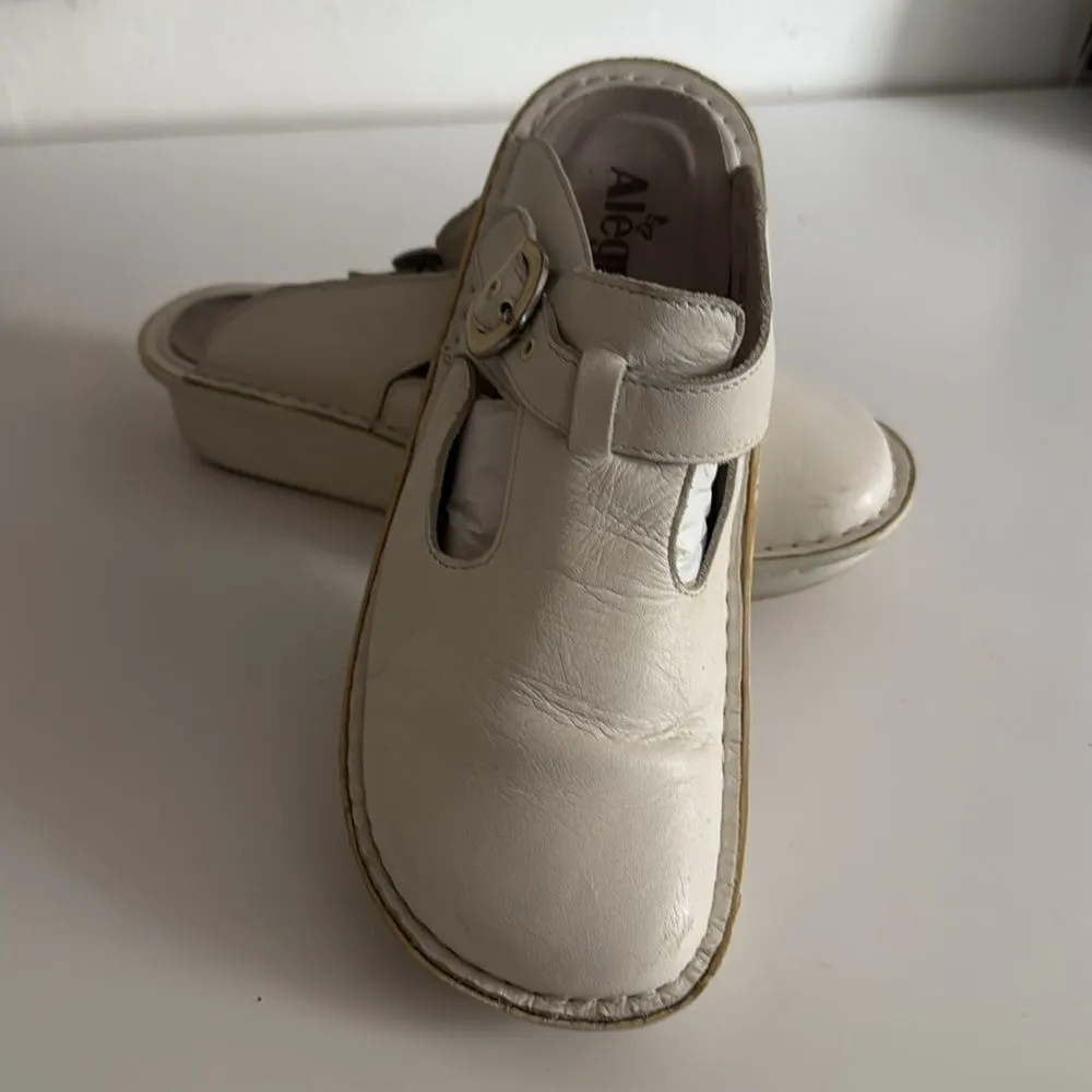 Alegria Donna white  Women's Clog with Buckle EUC - Image 7