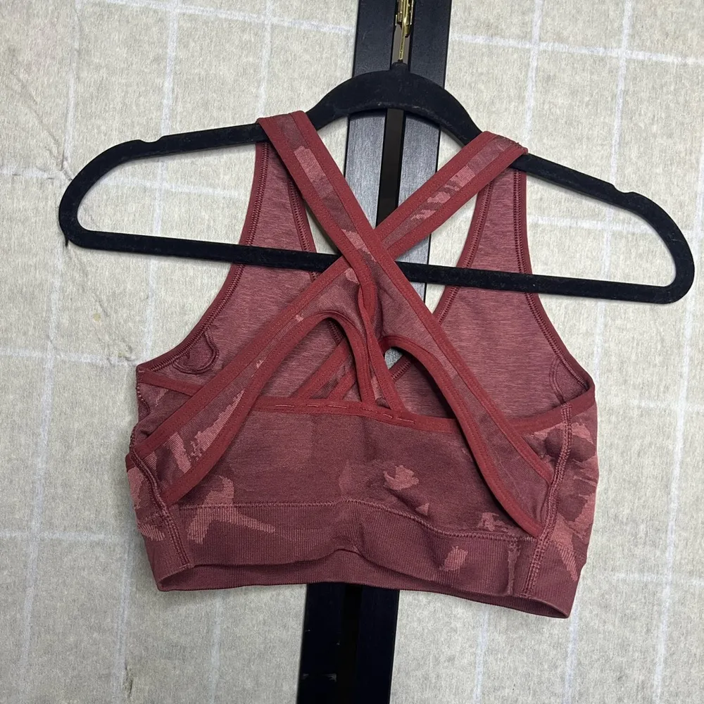 COPY - Gymshark adapt camo top size M - Image 2