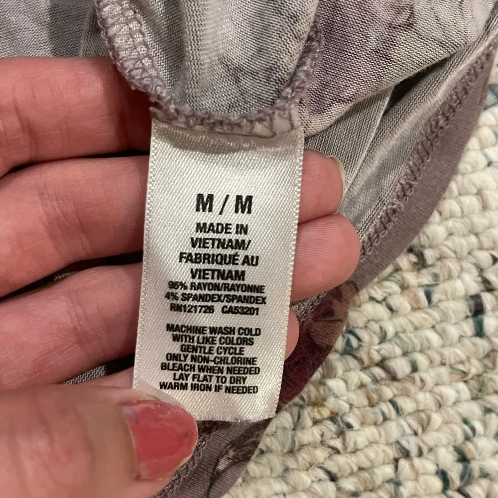 purple floral cutout shoulder long sleeve shirt M - Image 12